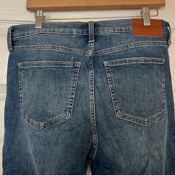 Lucky Brand Semi stretchy denim skinny jeans, size 14 32 ankle! Worn once. - Picture 3 of 4